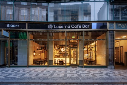 01_Cafe Bar Lucerna